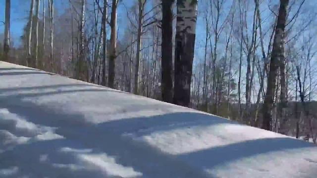 Вдоль берега Немды на снегоходе смотреть онлайн