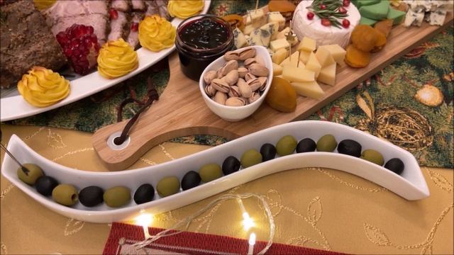 Как накрыть стол на Новый год, на 10 гостей. Отличная подборка вкусных и простых блюд. смотреть онлайн