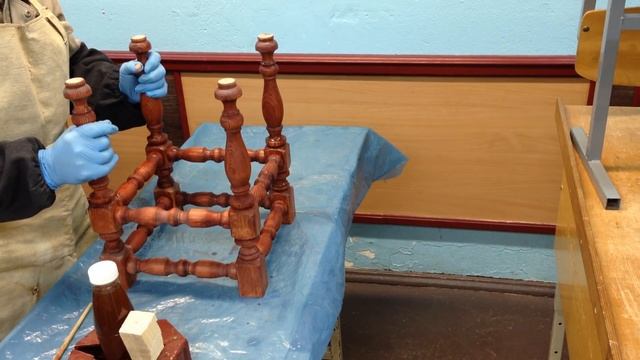 Делаем точеную табуретку. Отделка и финальная сборка табуретки (ч. 5)