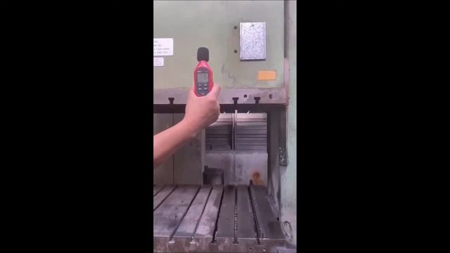 Hydraulic press Dieffenbacher PHP 1000, company Amaron s.r.o. смотреть онлайн