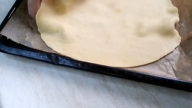 Когда хочется поесть быстро    МЯСНОЙ ПИРОГ из слоёного теста MEAT PIE From Puff Pastry Recipe Idea