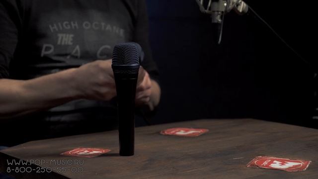 Сравнение микрофонов Sennheiser E 935 и Sennheiser E 945 (на фоне Shure SM58) смотреть онлайн