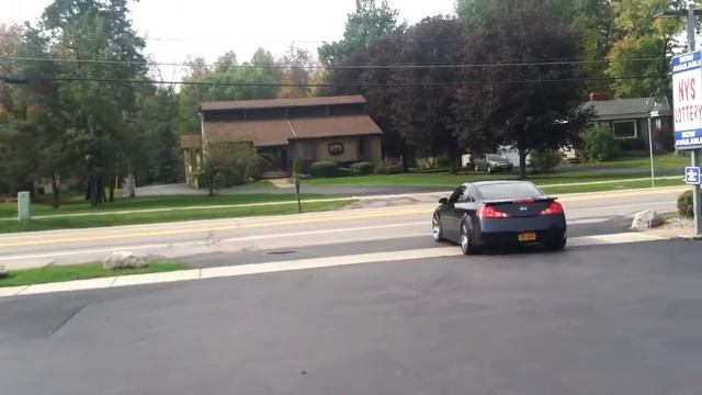 Infiniti G35 Coupe Power Slide смотреть онлайн