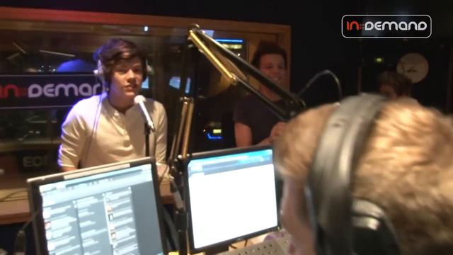 One Direction - Live While We're Young - Live Session смотреть онлайн