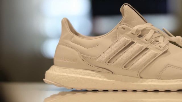 Worth Buying? NEW adidas ULTRABOOST LEATHER Review & On Feet! смотреть онлайн