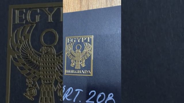 Египетский символ "Гор". Золотая наклейка/стикер смотреть онлайн