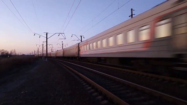 Электровоз ЭП1-244 с пассажирским поездом No.351Э Владивосток-Советская Гавань. смотреть онлайн