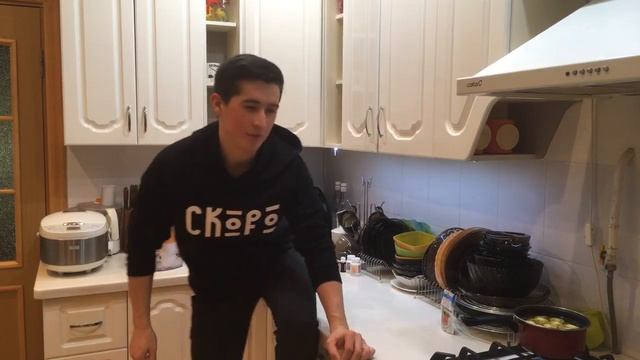 ПАЦАНСКАЯ КУХНЯ СТРИМ Пельменный СУП смотреть онлайн