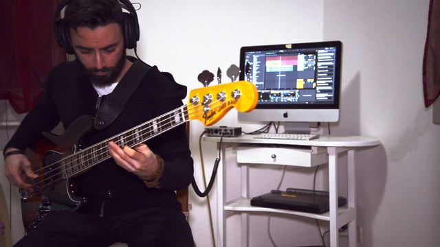 Fender Jazz Bass American Deluxe - Funky Groove #2 смотреть онлайн