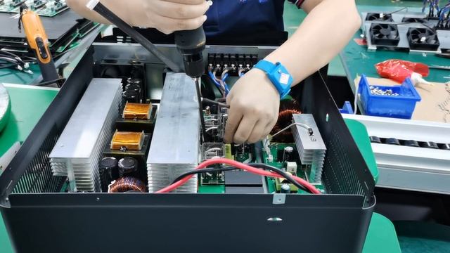 BUSBYR Wholesale Smart Pv Inverter For Solar Panels 3.6KW 6.2KW 7KW 8KW 10KW Hybrid Solar Inverter