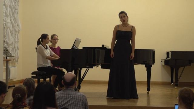 МУСОРГСКИЙ Думка Параси "Ты не грусти мой милый..." (Сорочинская ярмарка) - Софья Корепина смотреть онлайн