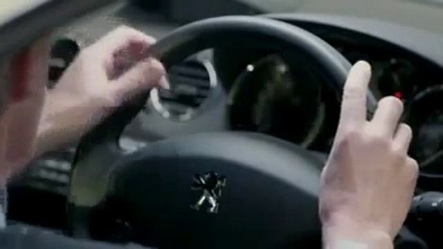 Amazing car changing color depending смотреть онлайн