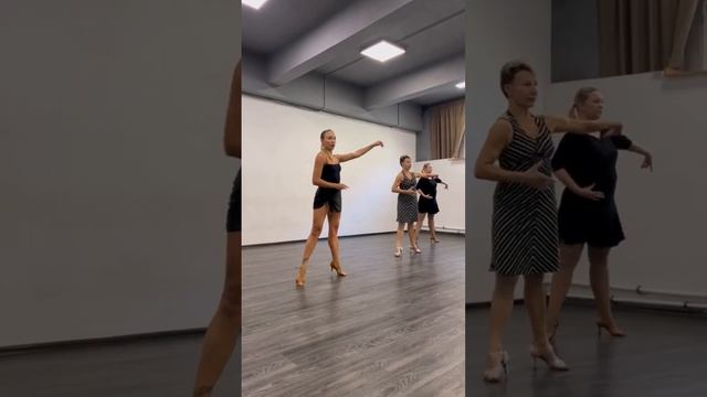 Rumba Girls #ballroom #music #practice #dancemusic #dance #latino #dancer #latin #lat #st смотреть онлайн