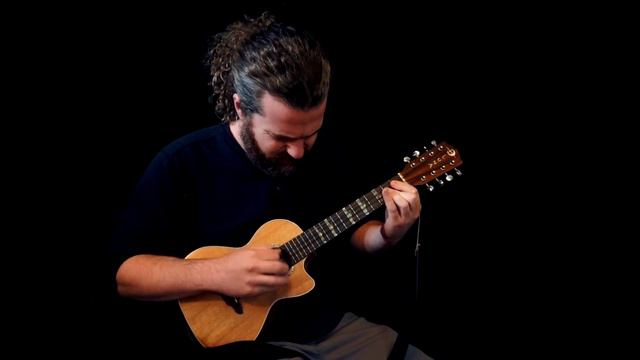 8-String Ukulele – The Tarula Suite смотреть онлайн