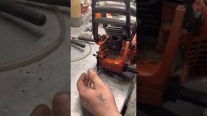 Хускварна 240 не развивает обороты, глохнет при нажатии на газ