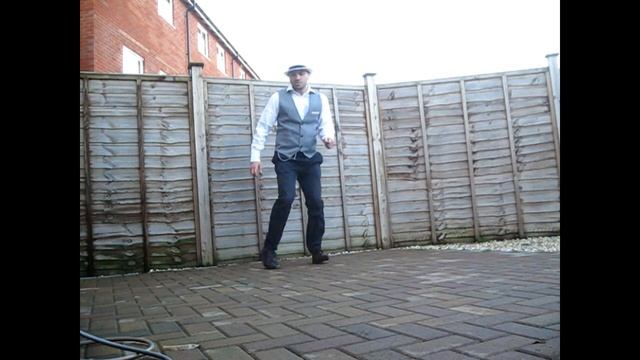 Electro Swing Dance: Songs Mash Up.