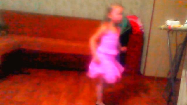 танец от улыбки станет всем теплей))) смотреть онлайн