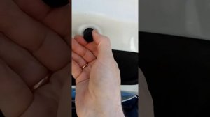 Буфер капота Hyundai Creta.