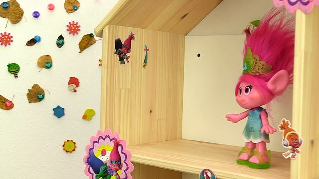 Мультик ТРОЛЛИ: детский сад с игрушками из мультфильма Тролли смотреть онлайн