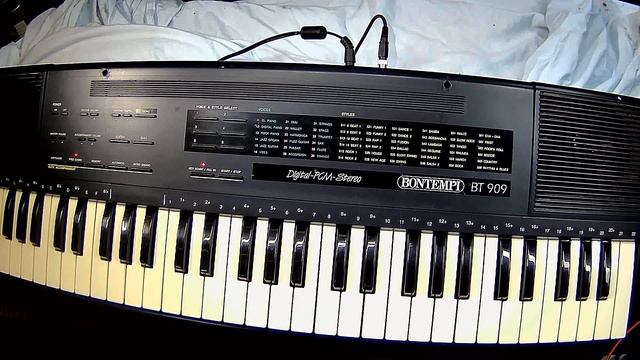 Bontempi BT 909 (DEMO songs) смотреть онлайн