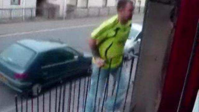 Forfar Davie Laing Beats Up Wazza смотреть онлайн