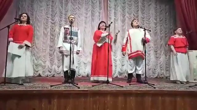 "Чёрная смородина" в исполнении ансамбля музыки для народа "С песней по жизни" смотреть онлайн