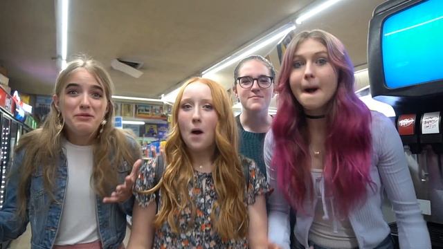 Moe's Git'N Go Commercial смотреть онлайн