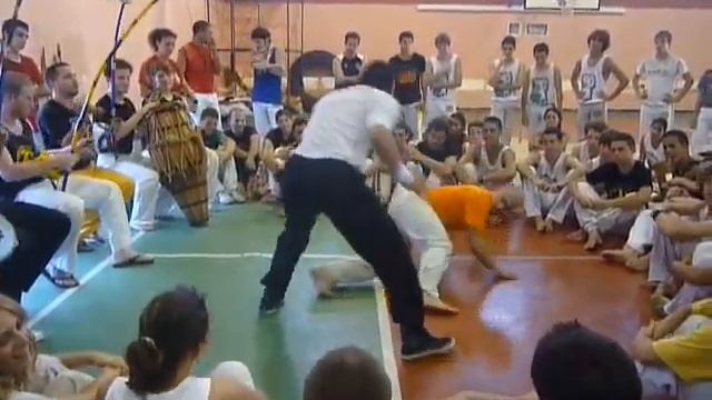 Capoeira camp 2011: Galinho e Mestre Poncianinho смотреть онлайн