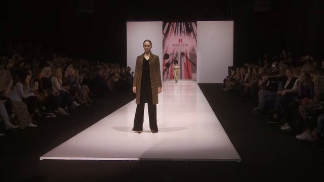 MOSCOW FASHION WEEK 2019 & ALISIA FIORI смотреть онлайн