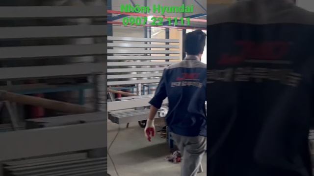 Nhôm Hyundai sơn tĩnh điện смотреть онлайн