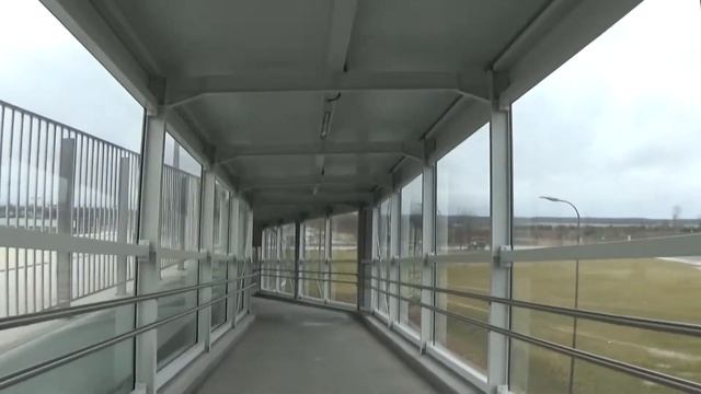 Gdańsk Airport Walk from Train to Airport Terminal смотреть онлайн