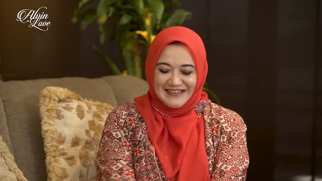 Blak-Blakan Ibunda Sabda Ahessa Soal Kisruh Dengan Wulan Guritno смотреть онлайн
