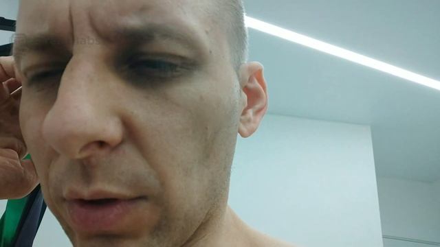 Дожим добавил вес. Отжимания 200 раз с петлёй. Подтягивания 75 раз уже, с зеленой петлёй. смотреть онлайн