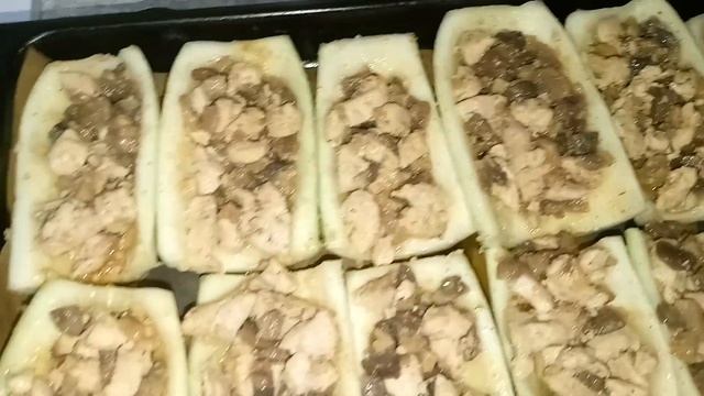 Как приготовить кабачки с начинкой. Фаршированные кабачки. Вкусно и сытно. Горячая закуска. смотреть онлайн