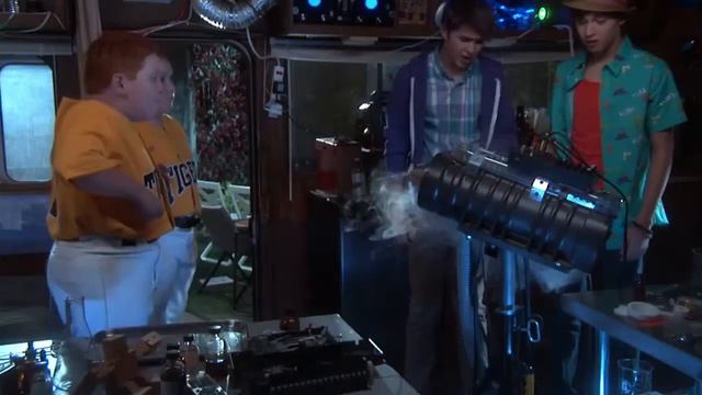 Best Friends Whenever – The Girls of Christmas Past clip2 смотреть онлайн