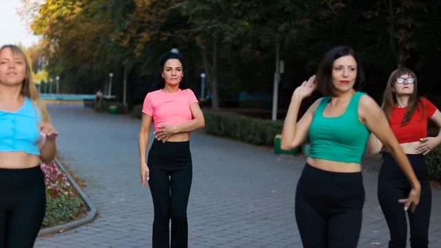 Bachata (lady style) интенсив июнь-август 2023 / 2 смотреть онлайн