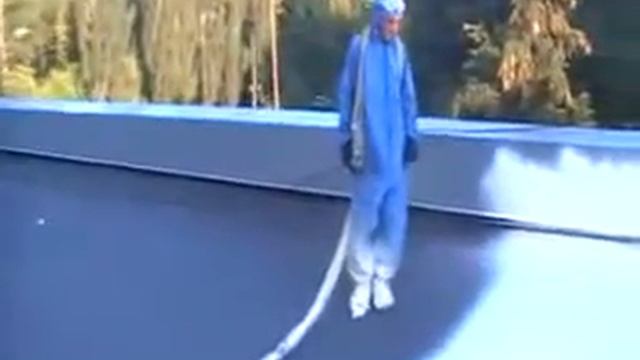 Нанесение пенополиуретана на крышу установкой Reactor