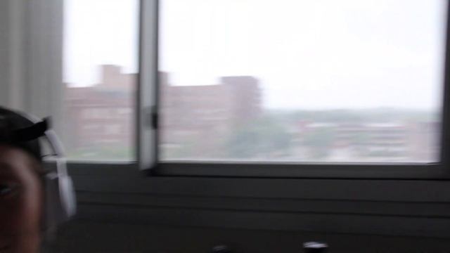 SILVERFISH ARE IN MY DORMS- College Vlog #2 смотреть онлайн