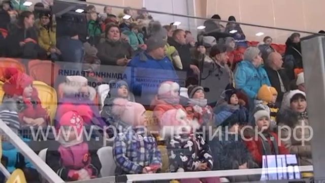 Показательные выступления юных фигуристов смотреть онлайн