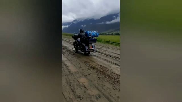Наши приключения в Челушманской долине. По Горному Алтаю на Suzuki Intruder 1500 LC. смотреть онлайн