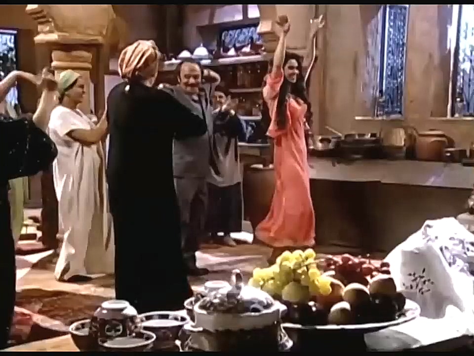 Танцы у дяди Али и Зораиде (танцы сериала Клон) смотреть онлайн