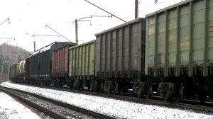 Грузовой поезд с новым электровозом 2ЭС6-902 «Синара»