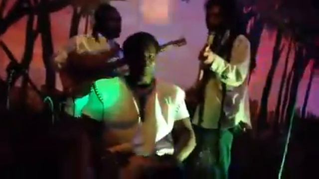 Djembe Thunder, Jams with Planetman's World Reggae Fusion смотреть онлайн