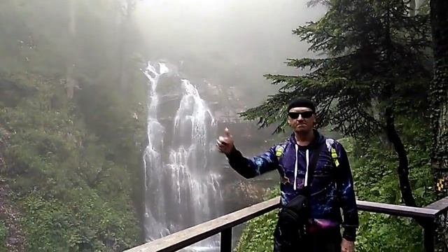 Приключения в тумане. Парк водопадов Менделиха.mp4 смотреть онлайн