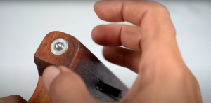 Пистолет - рогатка для защиты своими руками