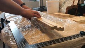 Деревянная стойка-опора для выращивания огурцов на подоконнике своими руками