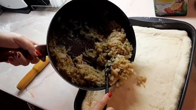 Пироги с фруктовым вареньем и сливками