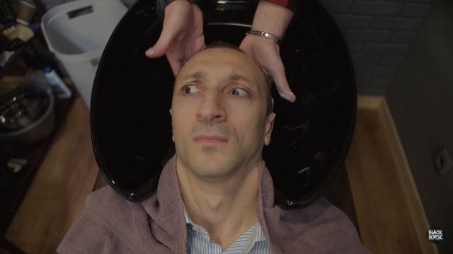 Короче, я сходил в барбершоп смотреть онлайн