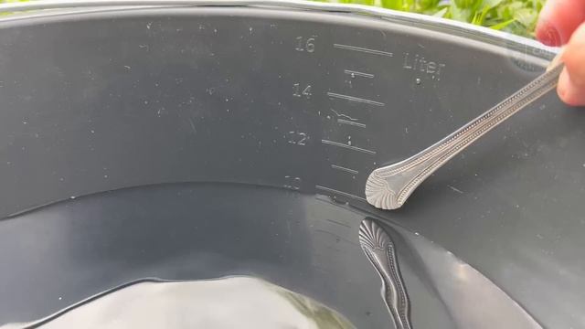 Срочно дайте огурцам соду и будете собирать урожай ведрами до осени! Уход за огурцами! смотреть онлайн