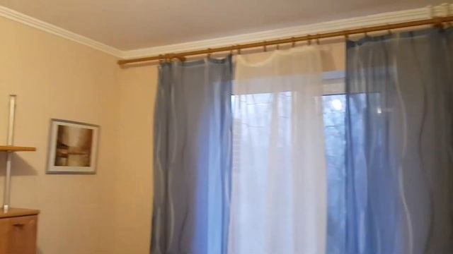 Сдается в аренду трехкомнатная квартира с отличным ремонтом в Центральном районе Мариуполя -17 МКР, смотреть онлайн